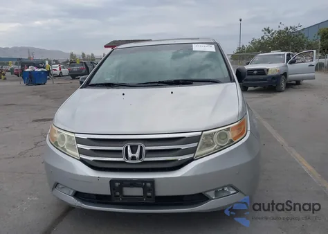 2011 Honda Odyssey Touring/Touring Elite из США, поврежденный, VIN 5FNRL5H95BB092953